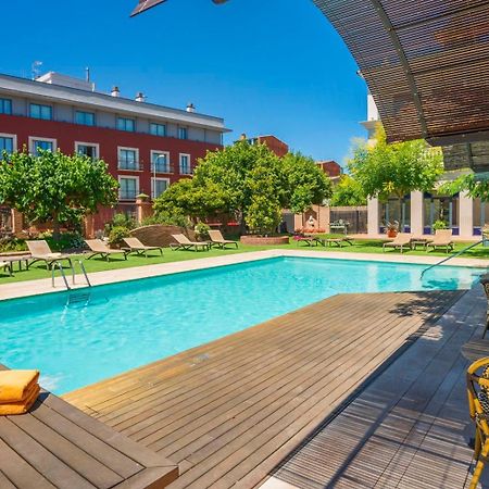 Apartaments Suites Sant Jordi Монбріо-дель-Камп Екстер'єр фото