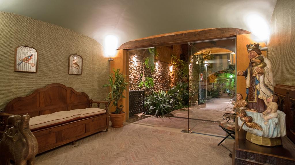 Apartaments Suites Sant Jordi Монбріо-дель-Камп Екстер'єр фото