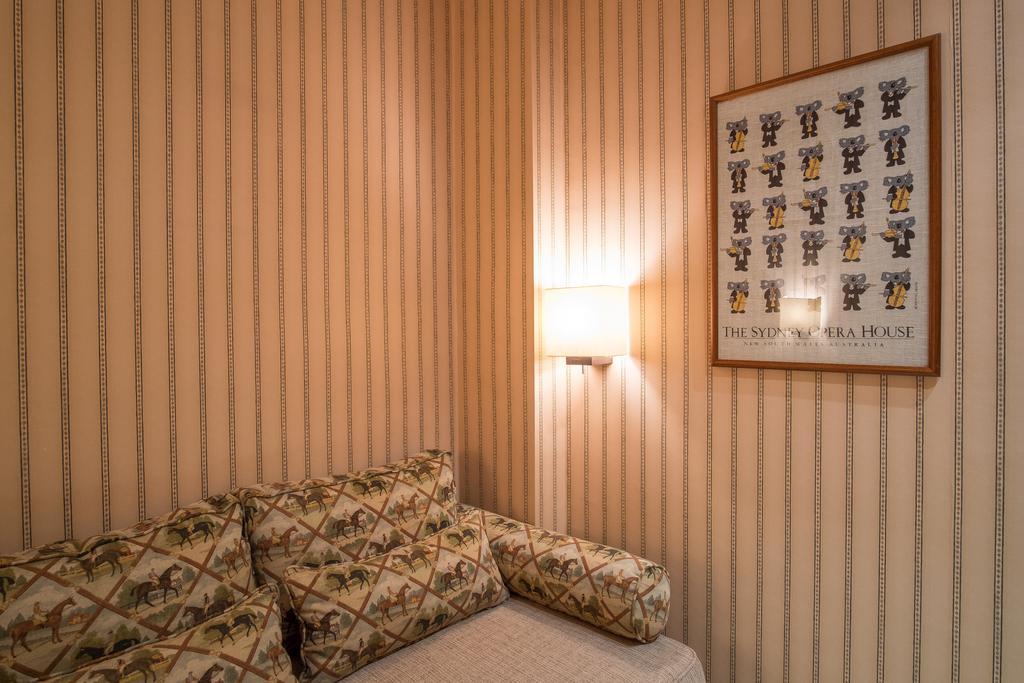 Apartaments Suites Sant Jordi Монбріо-дель-Камп Екстер'єр фото